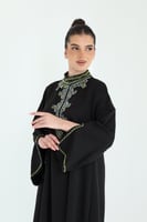 جلابية كريب بتطريز يدوي