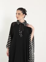 شيفون اسود منقط