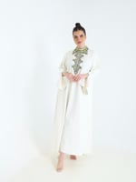 جلابية كريب بتطريز يدوي