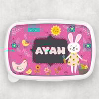 علبة طعام للأطفال الأرنب بطباعة اسم حسب الطلب