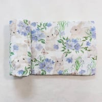 كوفلة الأرنب باللون الازرق الناعم