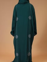 ثوب صلاه أخضر تطريز فضي