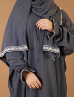 ثوب صلاة مطرز