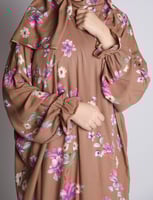 ثوب صلاة ورد