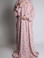 ثوب صلاة ورد