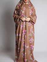 ثوب صلاة ورد