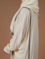 ثوب صلاة مطرز