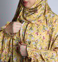 ثوب صلاة ورد