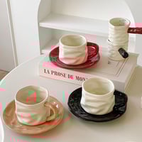 كوب سيراميك مع صحن احمر 230مل