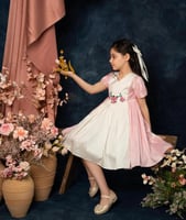 فستان العيد بالاسم مع ريف