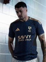 تيشيرت الهلال بتصميم خاص