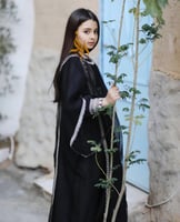 فستان التاسيس اسود بتطريز فضي