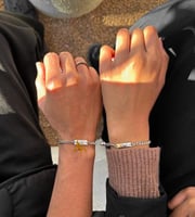 اسوارتين الكبلز نصممها حسب الطلب