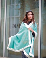 وشاح نسائي شتوي