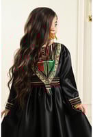 فستان بأكمام طويلة للبنات