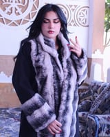 فروة نسائي قماش جوخ بفرو مموج من الخارج