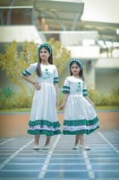 فستان بناتي بالاسم