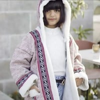 فروه شتويه للأطفال تطريز الاسم حسب الطلب