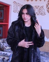 فروة نسائي قماش جلد مبطن بفرو من الداخل وفرو مدرب...