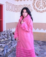 فروة نسائي قماش جوخ بفرو مدرب من الخارج