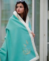 وشاح نسائي شتوي