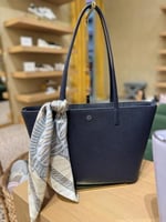 شنطة توري بورش / اللون كحلي