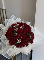 باقة احمر جوري 30 ورده