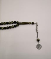 مسبحة حجر النمر الأخضر – لمسة فاخرة وأناقة روح