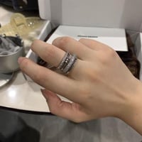 خاتم أنيق مرصع زركون