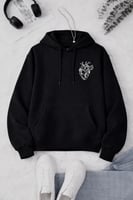 هودي اسود مع باقة ورد احمر