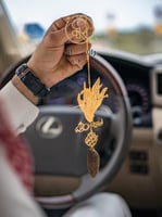 تعليقة يدين مع مسمار بكسرة العود بالاسم