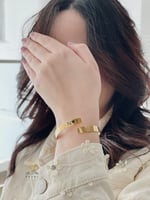 سواره بحفر ماسكين يد بعض