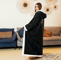 فرو نسائي شتوي اسود