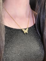 سلسال الفراشة الترند