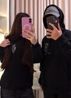 بلوفر ليحتضنك دائما - برسمه قلب