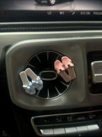 فواحة سيارة مبتكره برائحه جميله بلونين