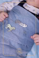 بروش بتصميم حصان مع اسم