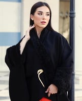 سكارف شتوي بتطريز الحرف