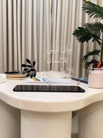 ستاند مكتبي أكريليك بالاسم