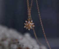 سلسال ندفة الثلج تصميم ألماسي فضة عيار 925