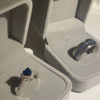 بكج خواتم تُحفر من الداخل.. كإشارة سرّية بينكم فقط...