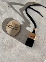 تعليقة فواحة - leather سيارة باسمك