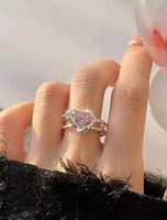 خاتم حب وردية تصميم مميز