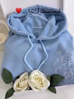 هودي القلب – عبارة ليحتضنك دائمًا بدلًا عني