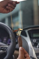 تعليقة بحفر الايادي ماسكة يد بعض