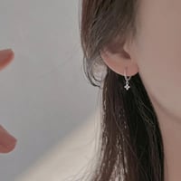 حلق زركون الزهرة