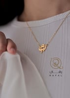 سلسال رقبة بتصميم حرفين فضة إيطالي عيار 925.