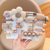 مشابك شعر متنوعة بأشكال لطيفة شكل عشوائي