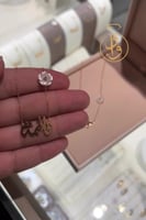 سلسال بالاسم مع ورده صدف