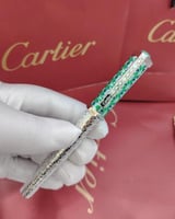 قلم كارتير اخضر نقش